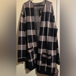 Women’s plus size fashion nova cardigan, size 3X